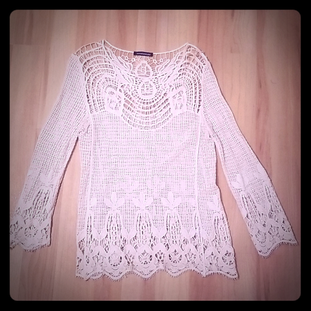 Knitted medium long sleeve shirt